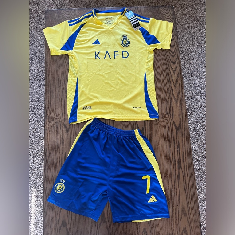 NEW: Kids Al-Nassr 2024/25 Home Jersey Set #7 Ronaldo (XXL, Size 28)